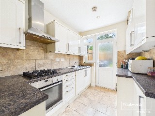 Holden Avenue, Kingsbury, London, NW9