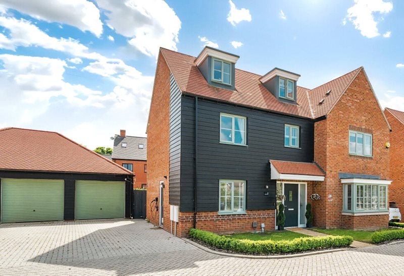 Freshfields Close, Basingstoke, Hampshire, RG23