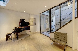 Holland Street, London, W8