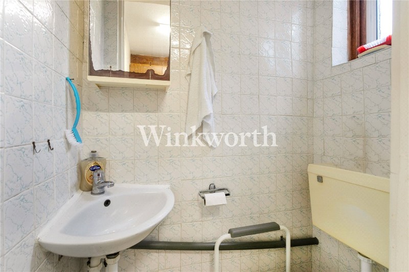 La Rose Lane, London, N15