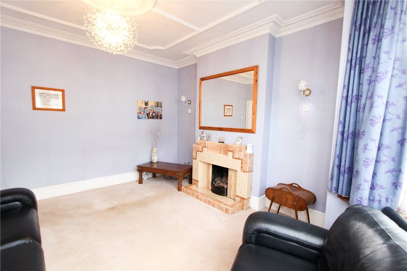 Oakleigh Park Drive, Leigh-on-Sea, Essex, SS9