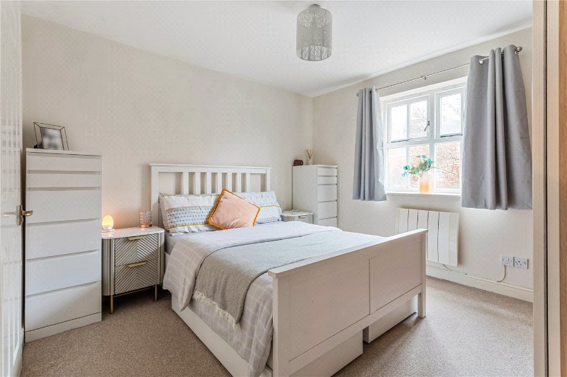 Lisle Close, London, SW17