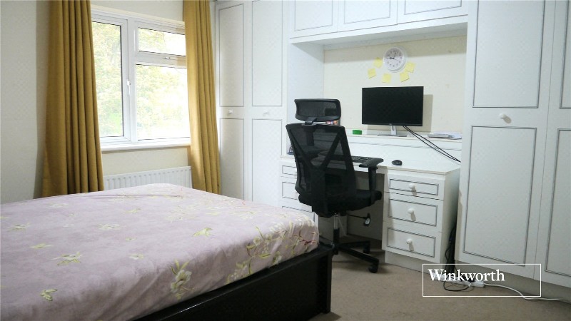 Elmbank Avenue, Barnet, EN5