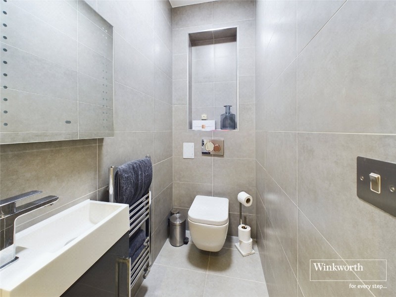 Finchley Lane, Hendon, London, NW4
