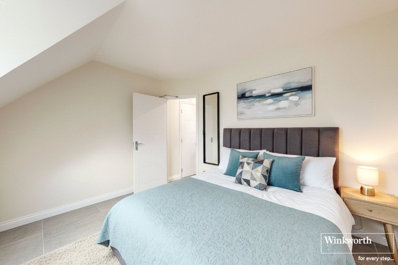 Queens Way, Hendon, London, NW4