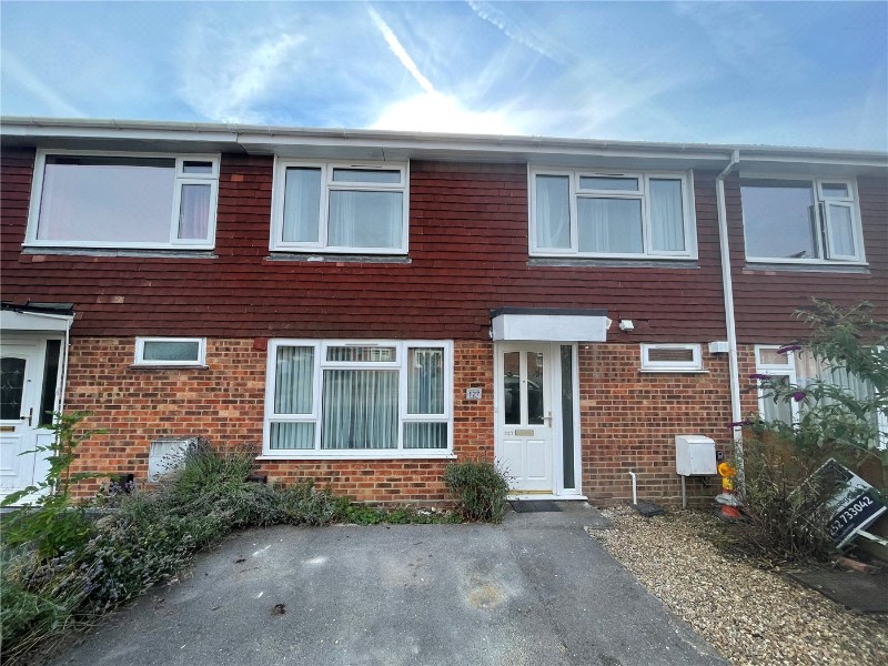 Roman Way, Farnham, GU9