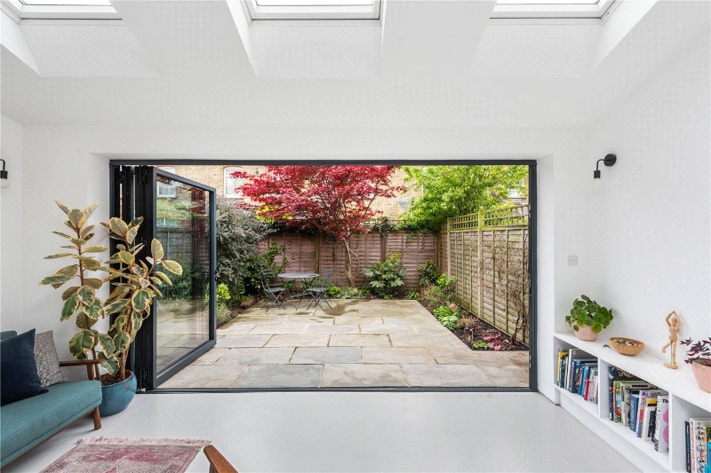 Hewitt Avenue, London, N22