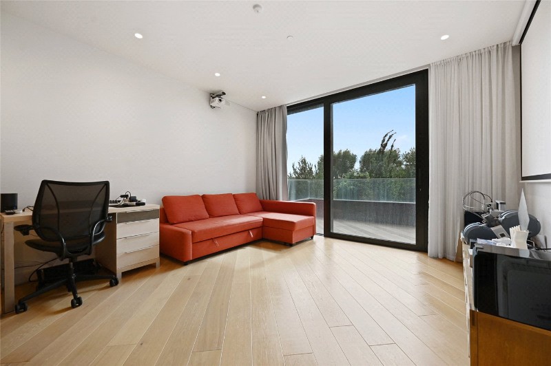 Wood Crescent, London, W12