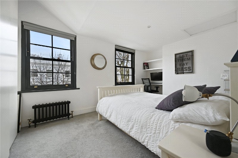 Lonsdale Road, London, W11