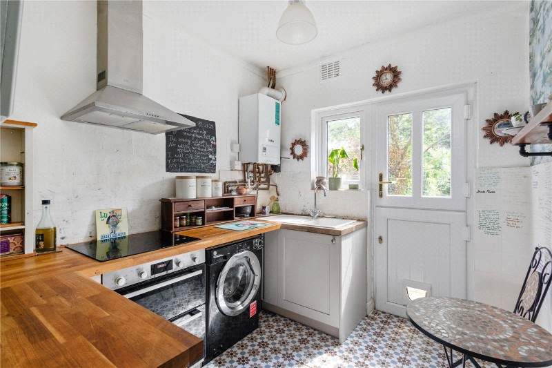 Longley Road, London, SW17