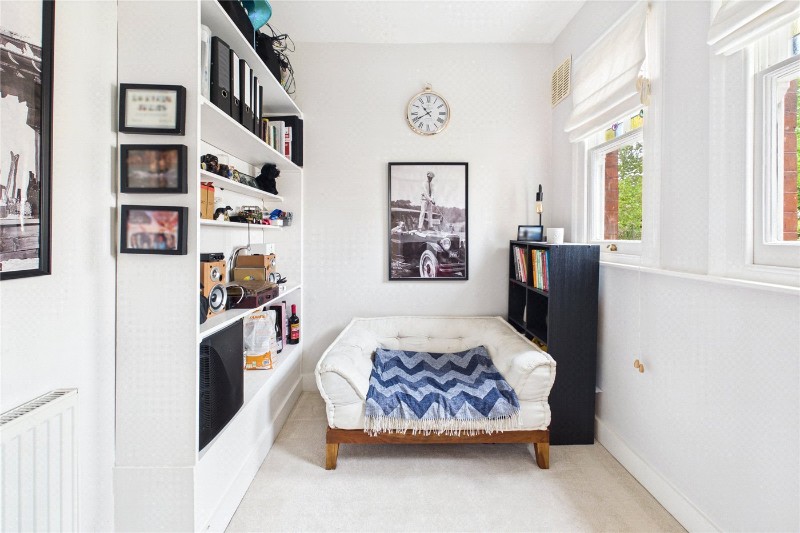 Killieser Avenue, London, SW2