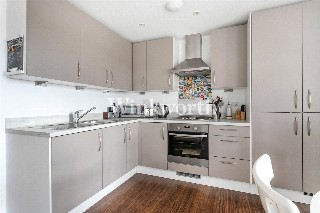 Shapland Way, London, N13