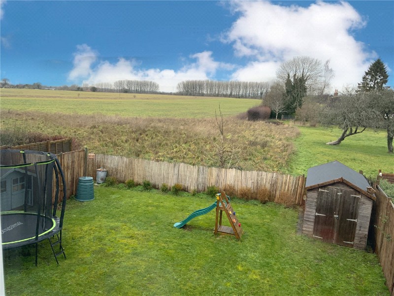 8 The Old Barnyard, Pewsey Road, Rushall, Wiltshire, SN9