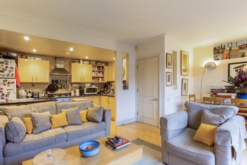 Archway Mews, London, SW15