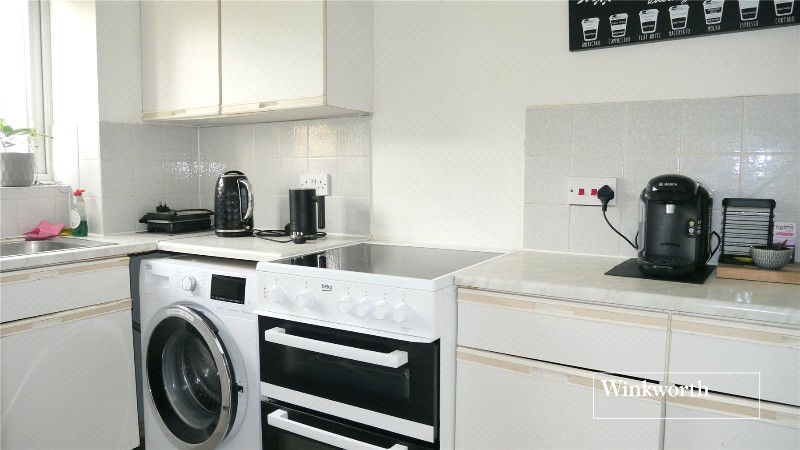 Isabella Close, London, N14