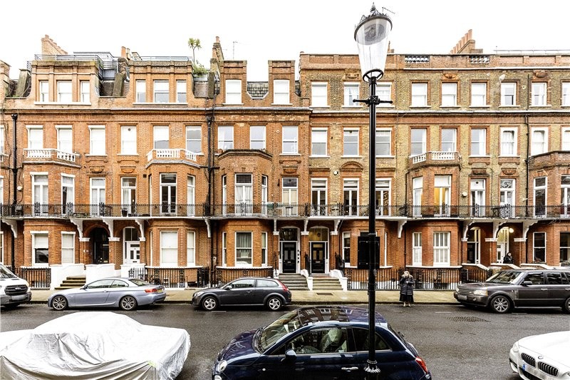 Rosary Gardens, South Kensington, London, SW7