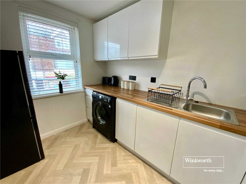 104 Bargates, Christchurch, Dorset, BH23
