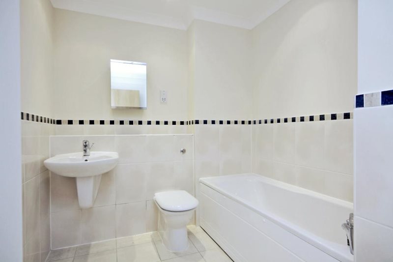 St. Johns Road, Newbury, Berkshire, RG14