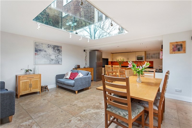 Stockwell Park Road, London, SW9