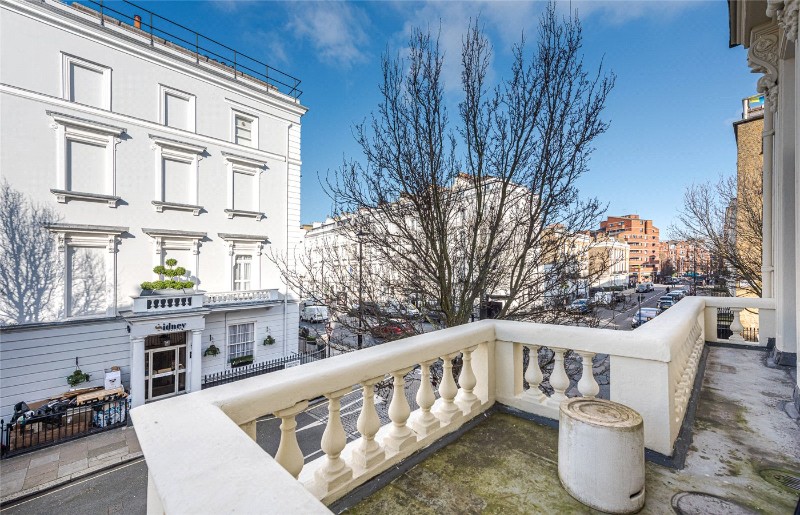 Belgrave Road, London, SW1V