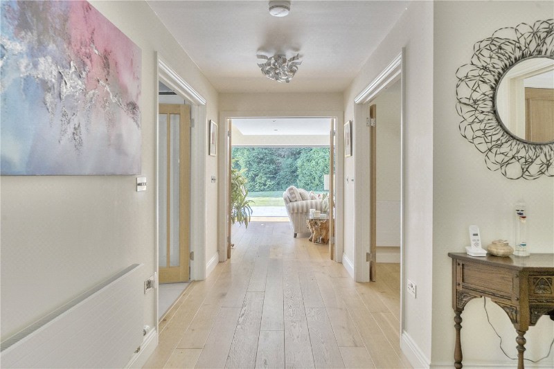 Moor Park Way, Farnham, Surrey, GU9
