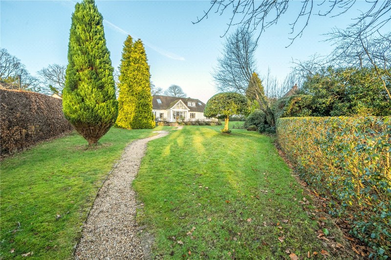 Old Kiln Close, Churt, Farnham, Surrey, GU10