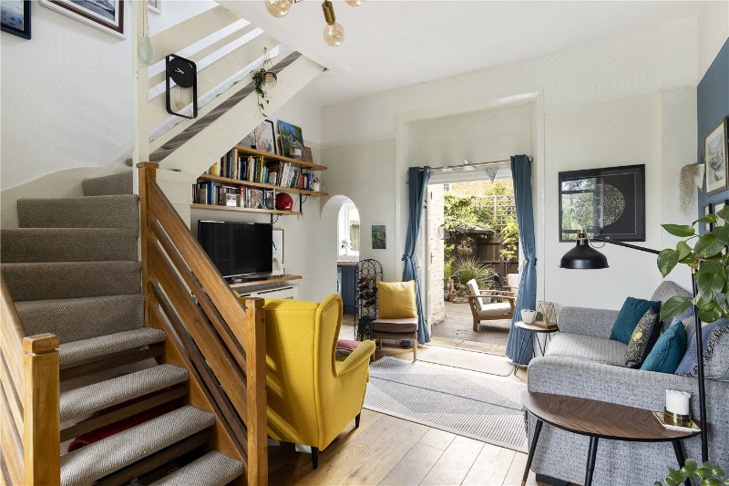 Kempshott Road, London, SW16