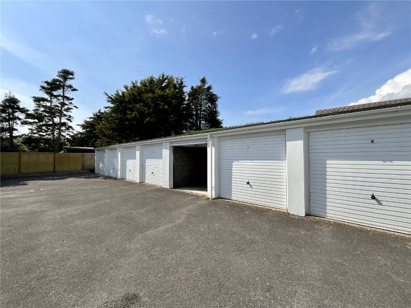 Wharncliffe Road, Highcliffe, Dorset, BH23