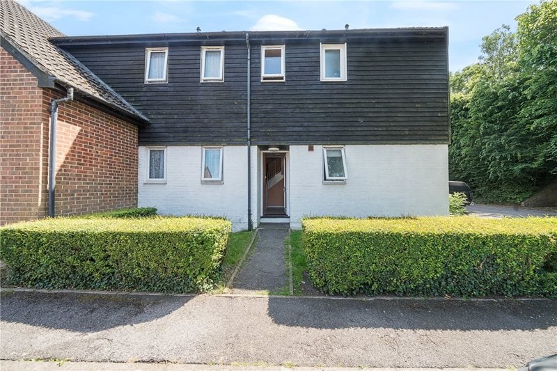 Eeklo Place, Newbury, Berkshire, RG14