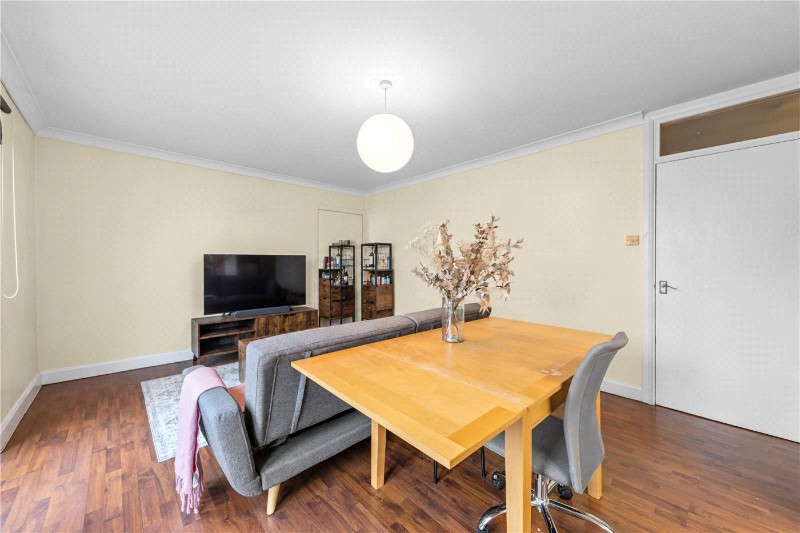 Fuller Close, London, E2