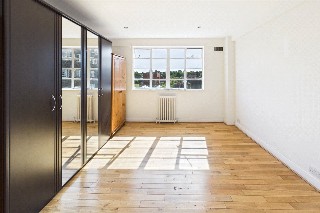 Corner Fielde, Streatham Hill, London, SW2