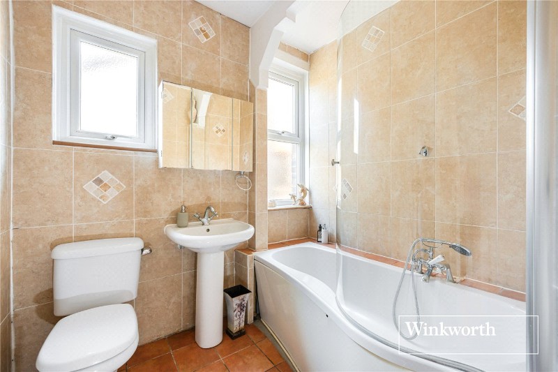Etchingham Park Road, Finchley, London, N3