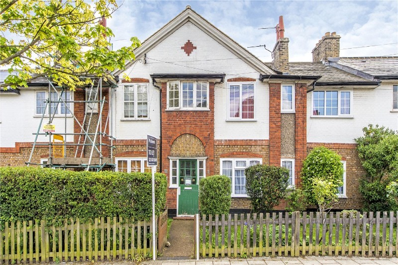 Cricklade Avenue, London, SW2