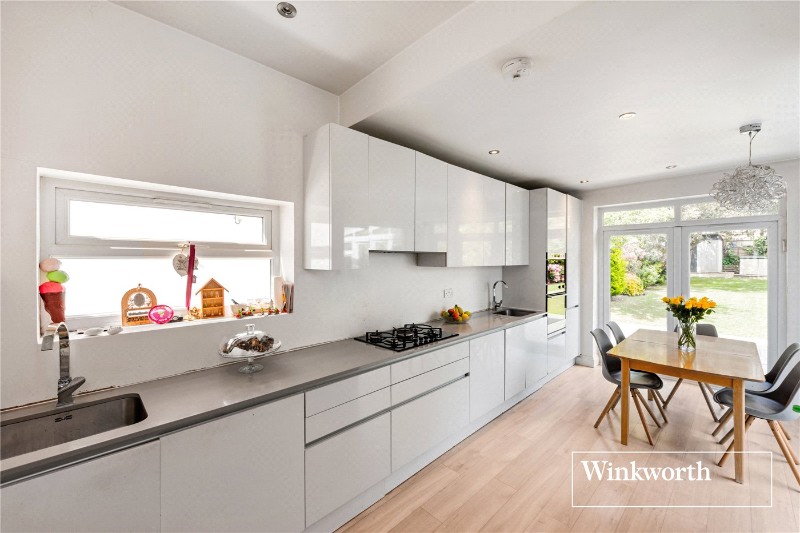 Fitzalan Road, Finchley, London, N3