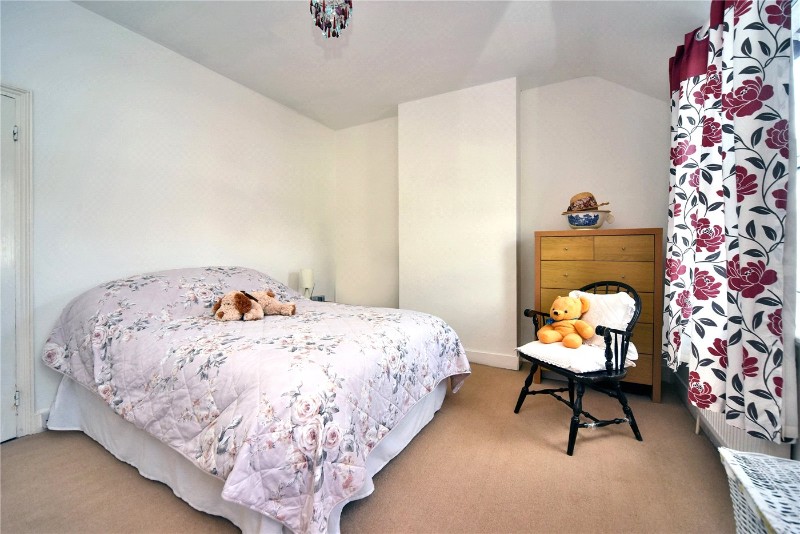 Cranfield Road West, Carshalton, SM5