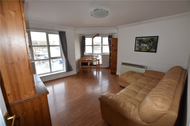 Transom Close, London, SE16