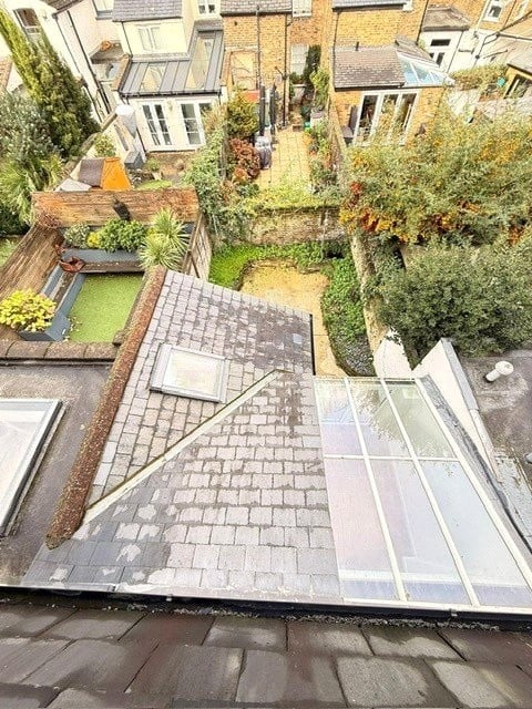 Short Road, London, W4