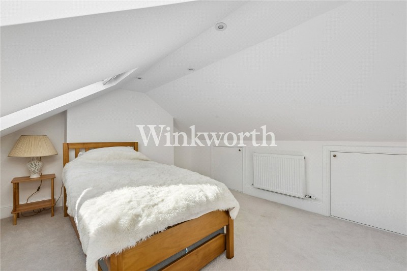 Russell Avenue, London, N22