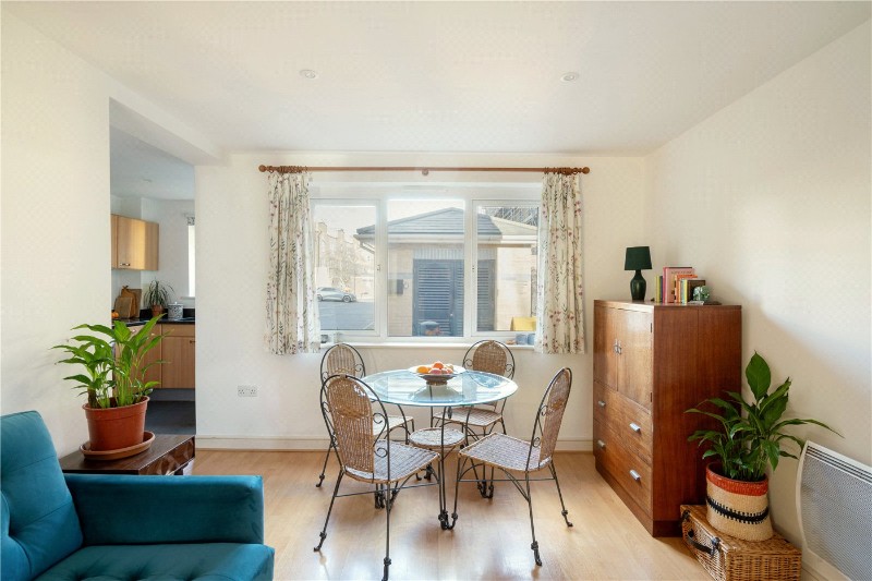Morton Close, London, E1