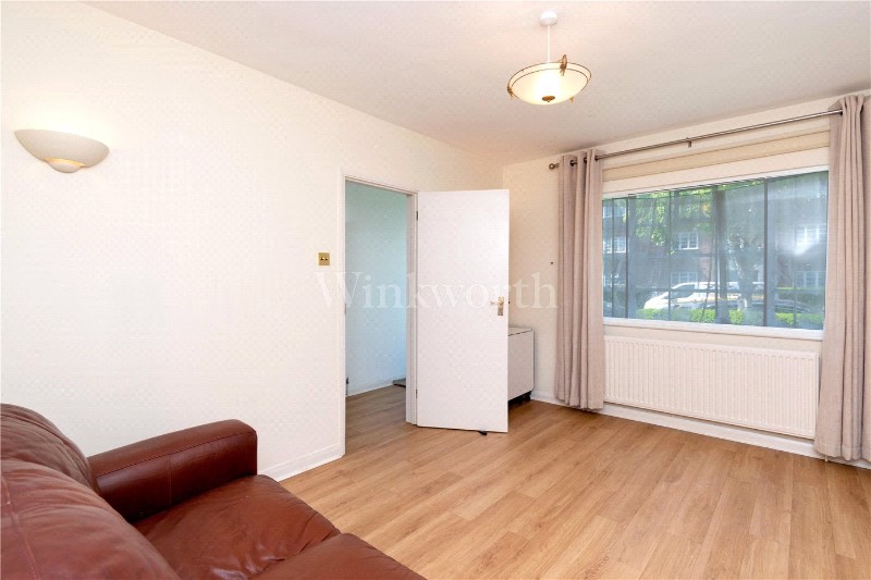 Ossulton Way, London, N2