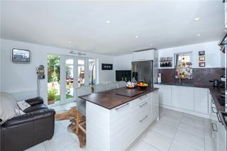 Lothian Way, Greylees, Sleaford, Lincolnshire, NG34