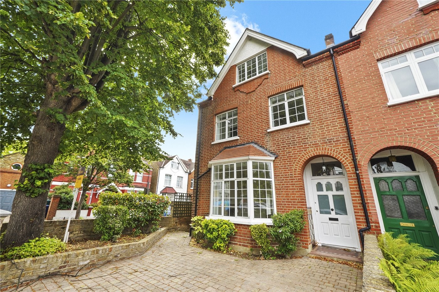 Properties for sale in Ealing & Acton Winkworth Ealing & Acton Estate