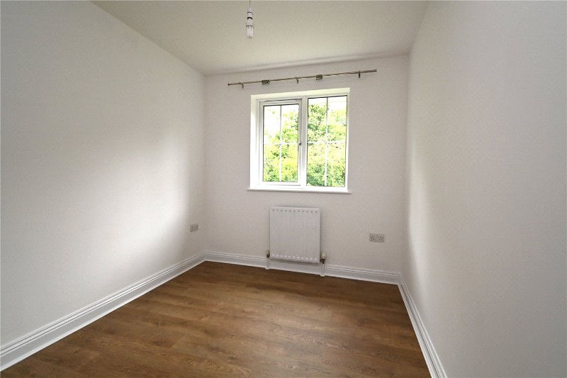 Dundee Gardens, Basingstoke, Hampshire, RG22