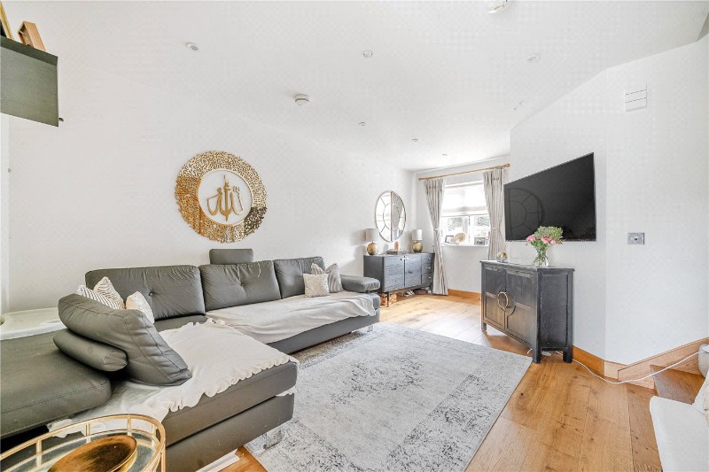 Tilford Street, Tilford, Farnham, Surrey, GU10