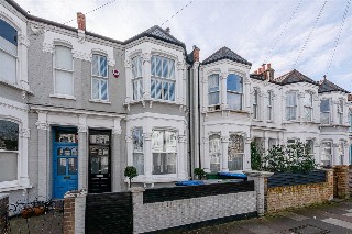 Leighton Gardens, London, NW10