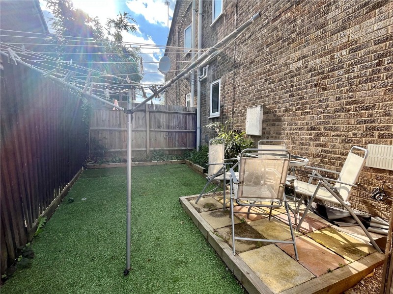 Chedworth Close, Ecton Brook, Northampton, Northamptonshire, NN3