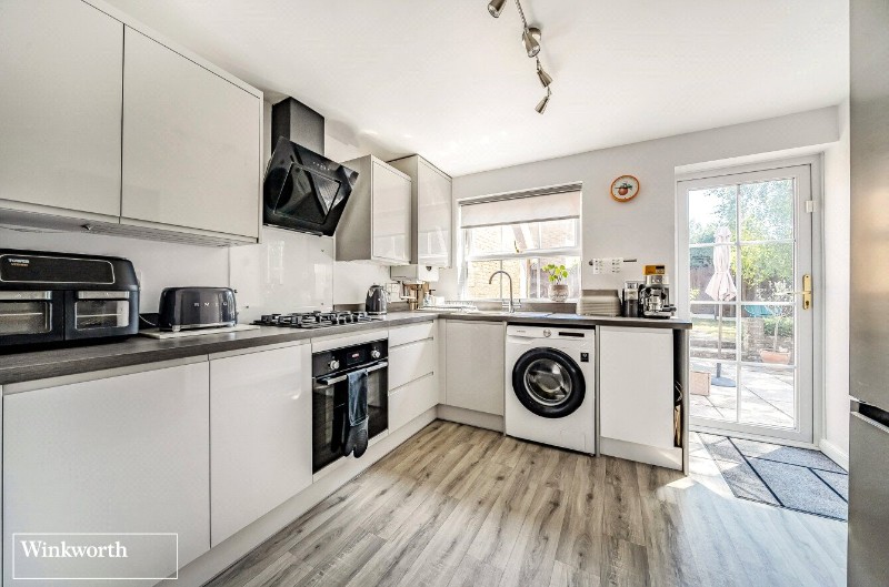 Magnus Drive, Hatch Warren, Basingstoke, RG22