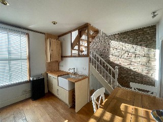 Elmside, Exeter, EX4