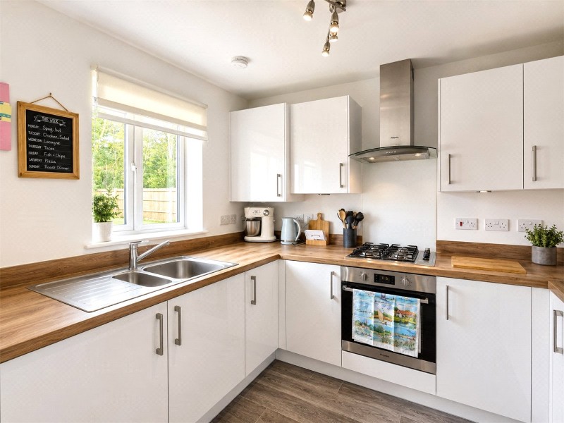 Folkestone Close, Bourne, Lincolnshire, PE10