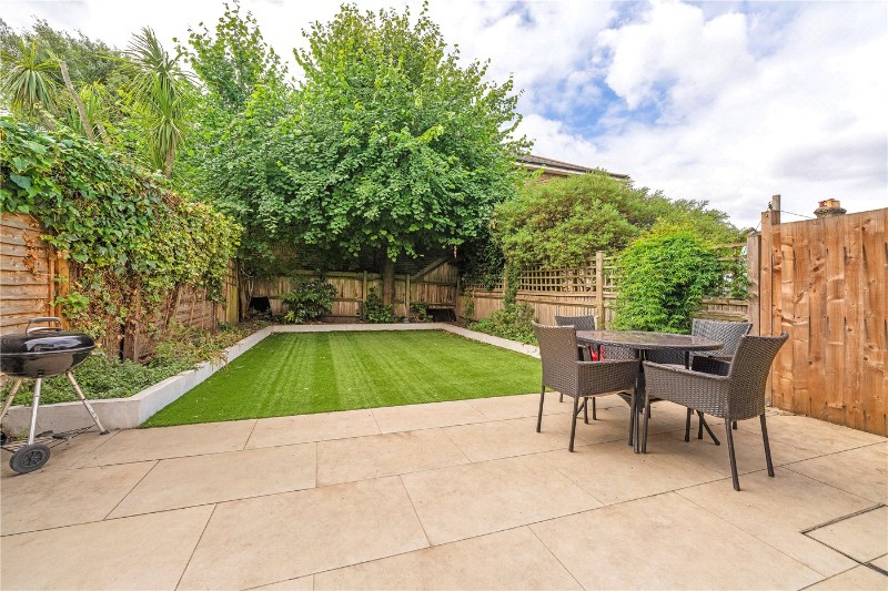 Crawthew Grove, East Dulwich, London, SE22